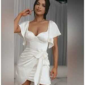 Selfie Leslie Aphrodite Molded Bust Angel Sleeve Wrap Dress, Size XXL 2XL NWT